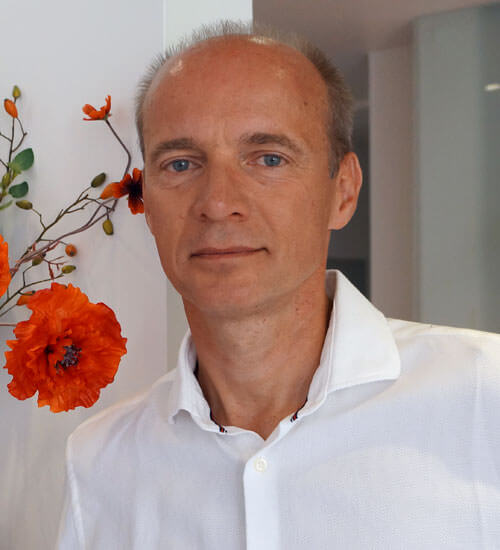 Dr. Niklas Middendorf